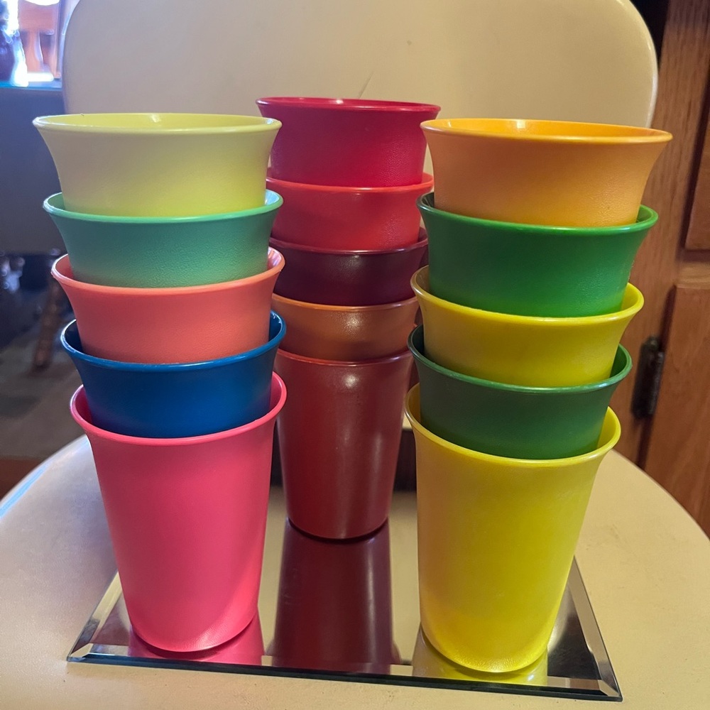 Tupperware Kids’ Bell Style Cups